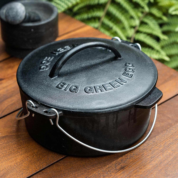 Cast Iron Dutch Oven - Smoker Guru